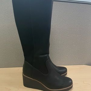 Naturalizer Platform Boots. Excellent used condition